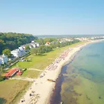 Aparthotel Ostsee FeWo Nr 22, strandnah, Balkon, Meerblick, Strandkorb saisonal